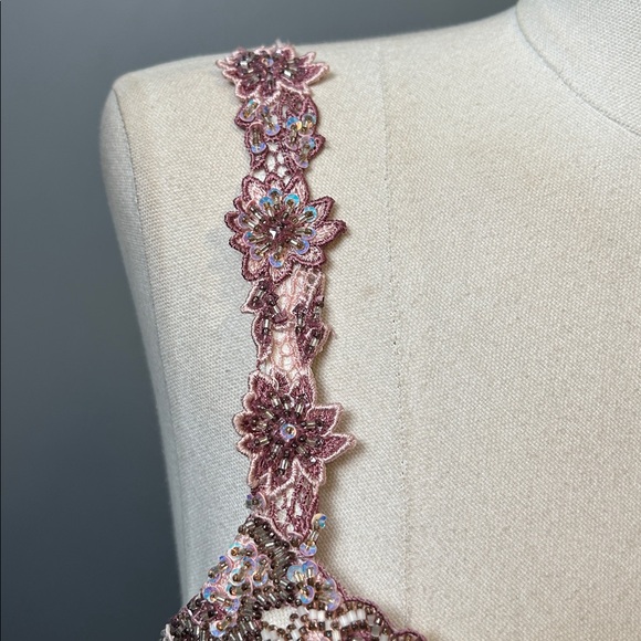 Marciano embellished bra with floral embroidery and beadwork size 36 D - Picture 3 of 10